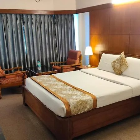 Hotel Plr Grand Tirupati Exterior photo